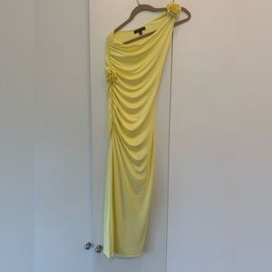 Chic One-Shoulder Yellow Dress